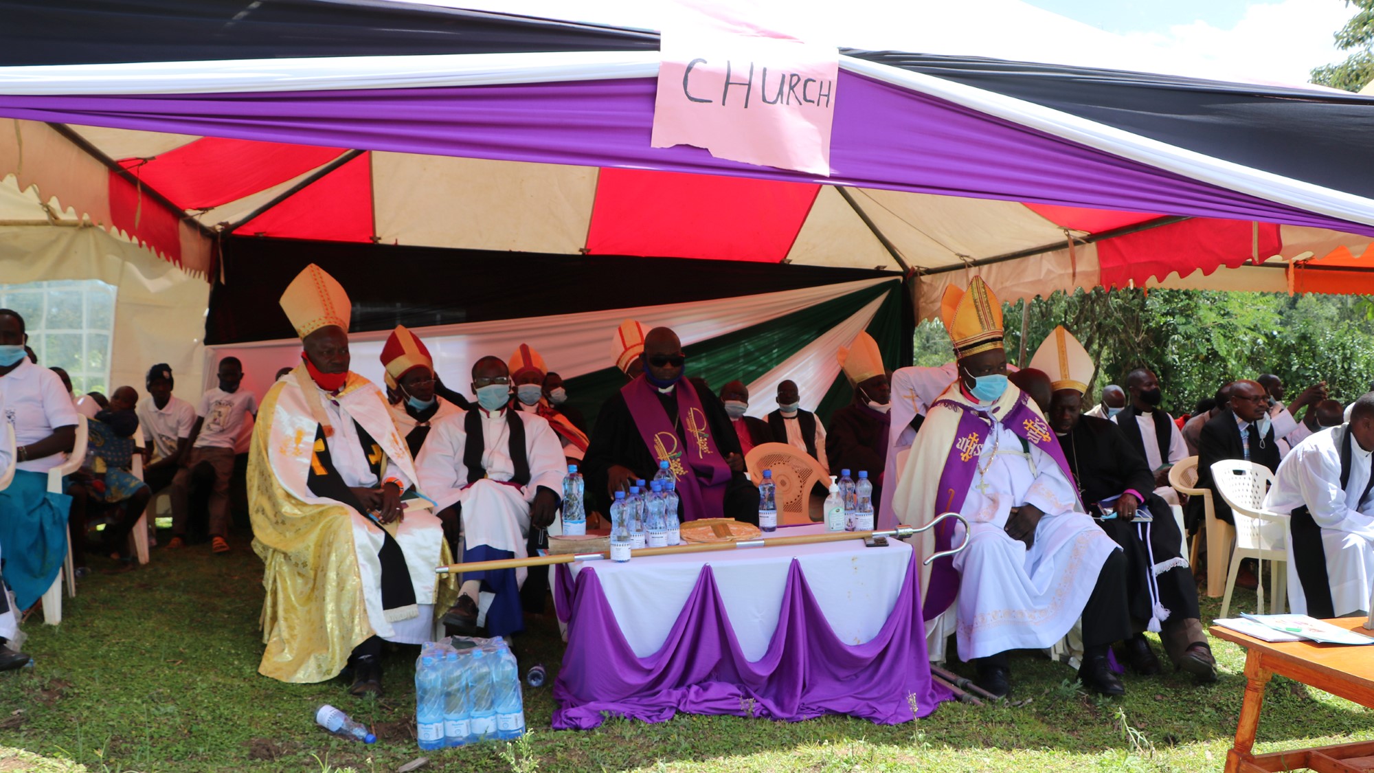 Biskoper samlet i begravelsen