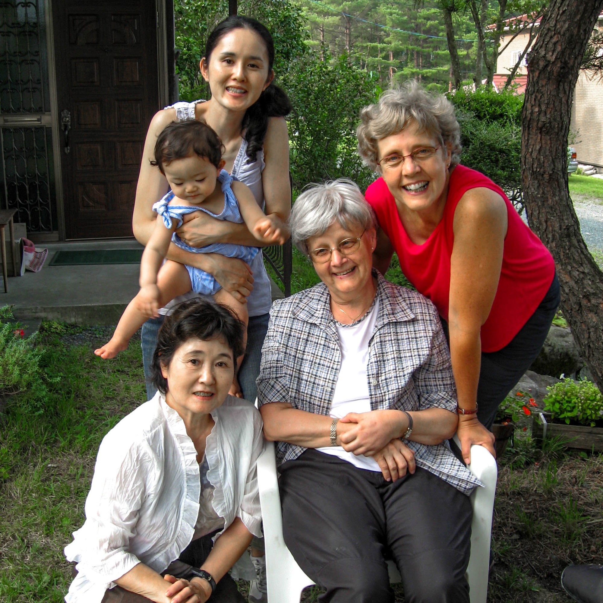 Kari Helene, Astrid Eikli og tre generasjoner Wada