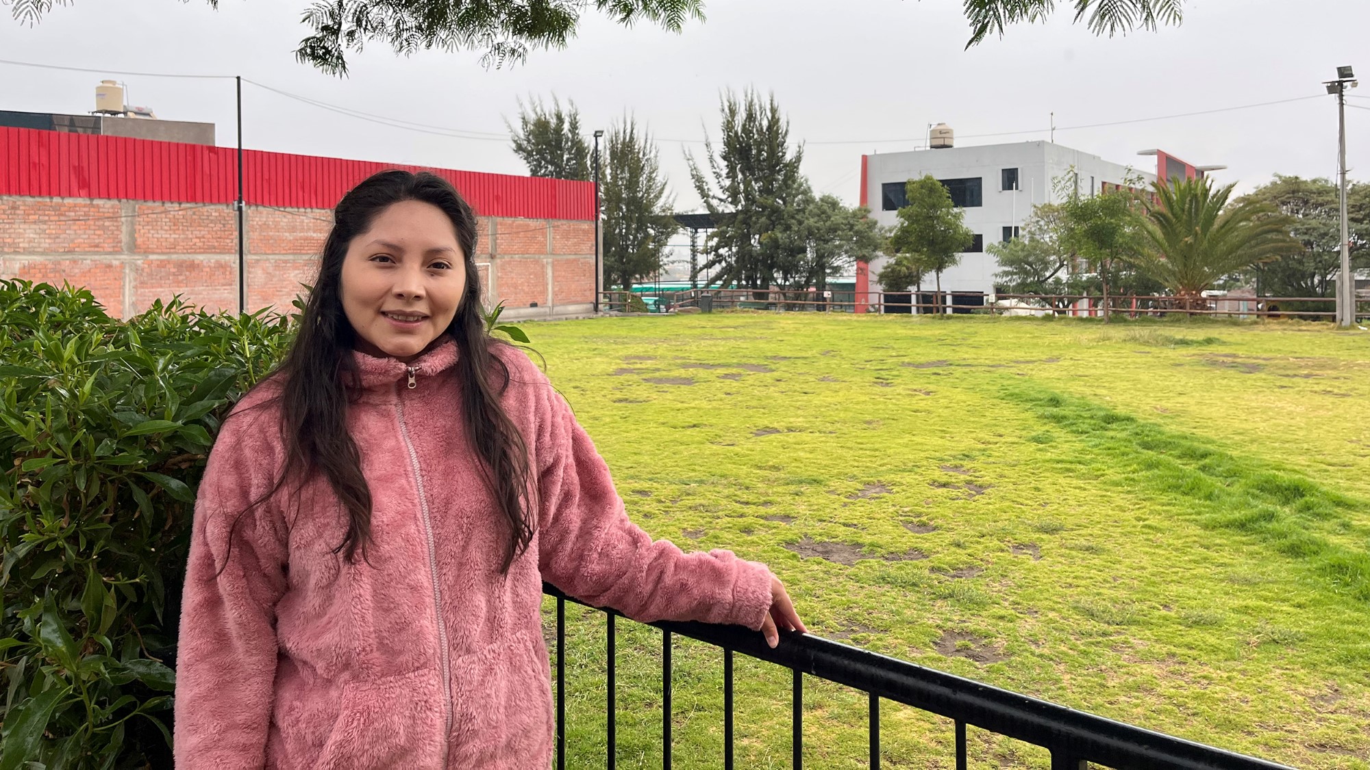 Brigitte Deysi Suni Cáseres foran SETELA