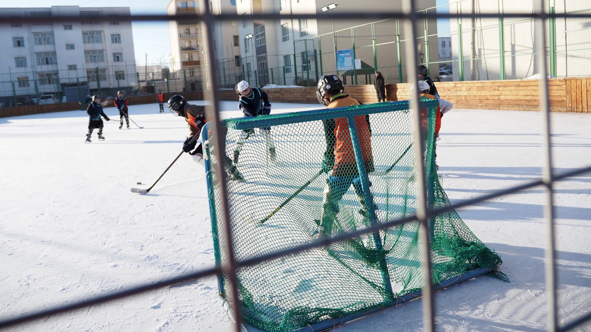 Hockeytrening i aktivitetsparken