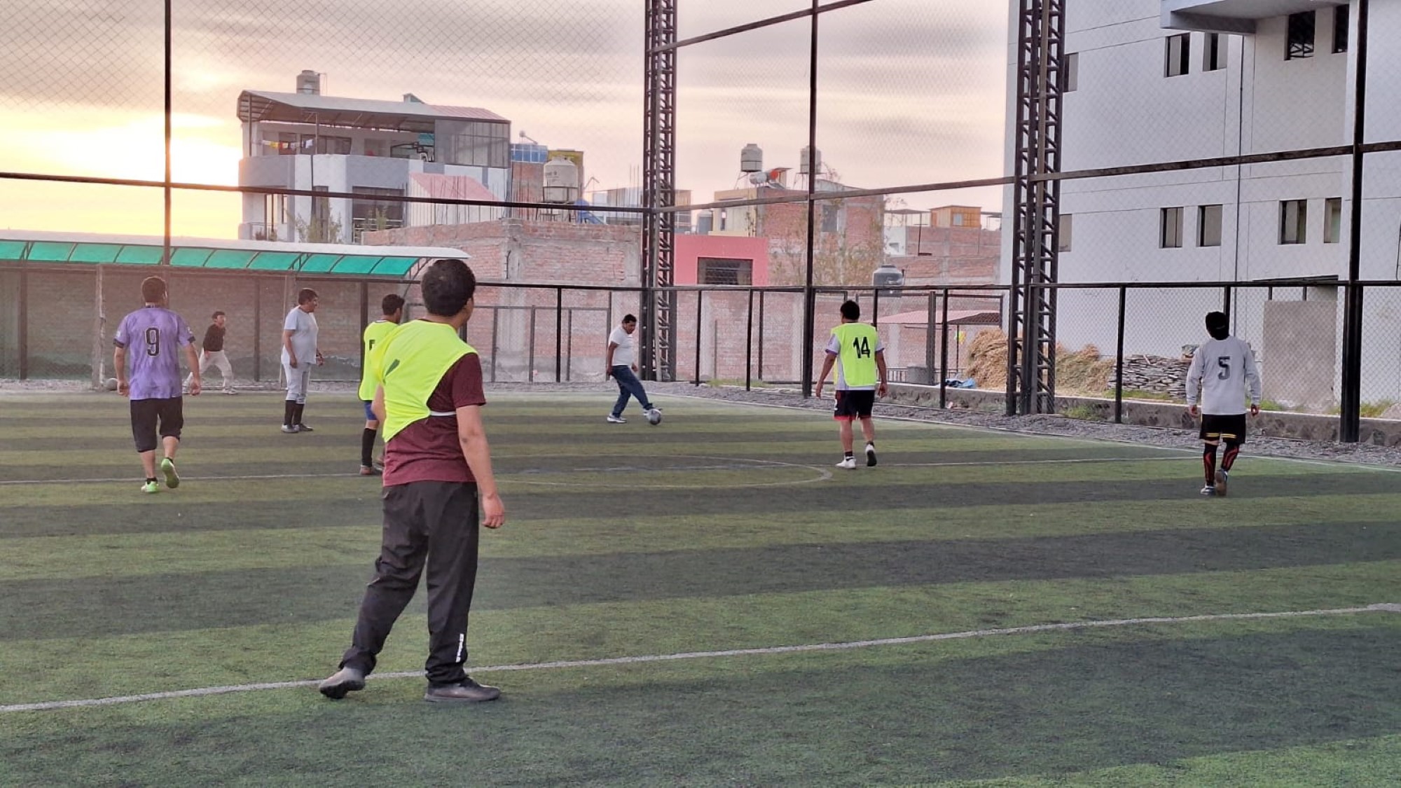 Ettermiddagshygge med fotballspilling