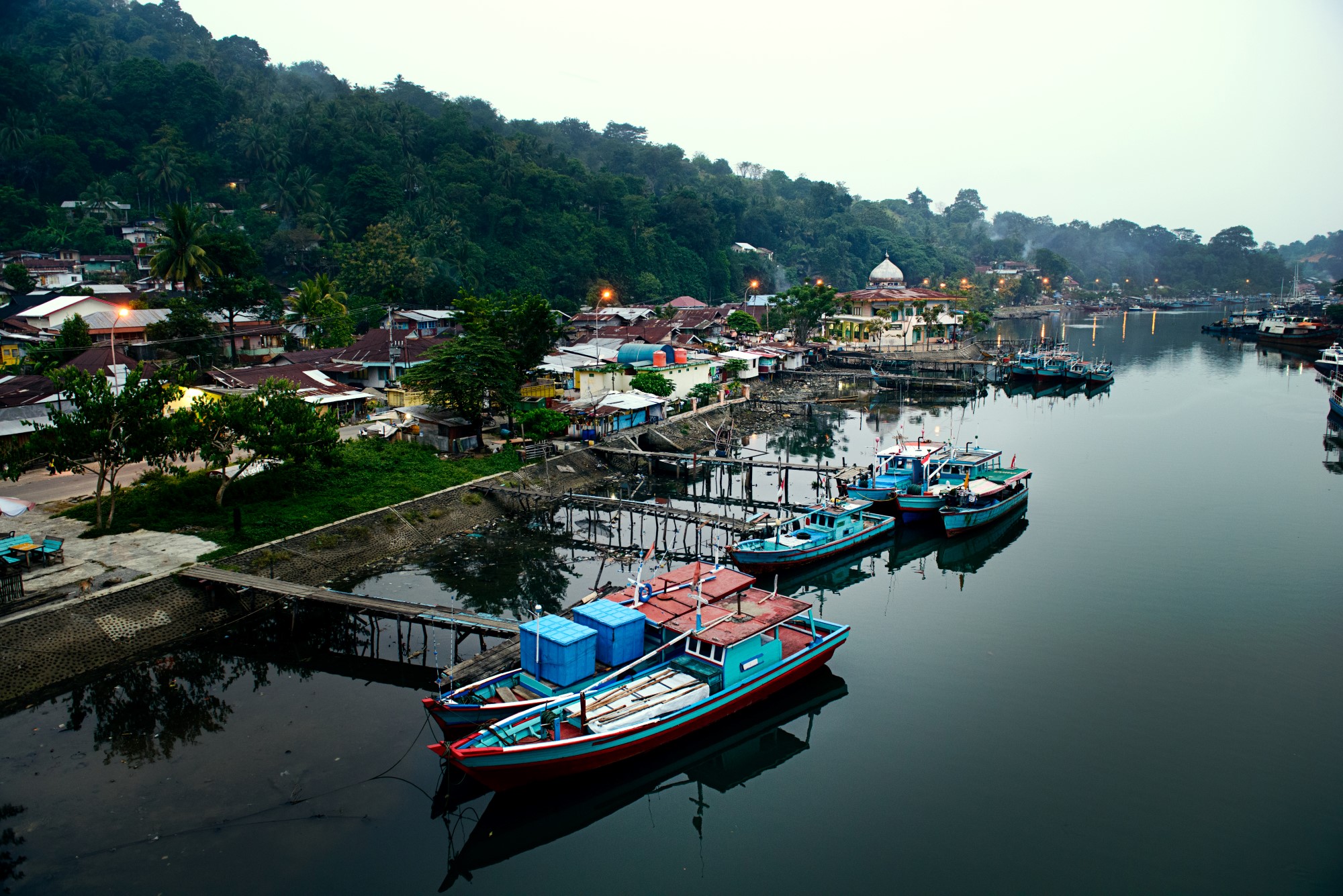 Båter Indonesia
